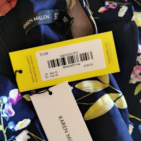 Karen Millen Floral Print Cut Out Shoulder - Picture 6 of 8